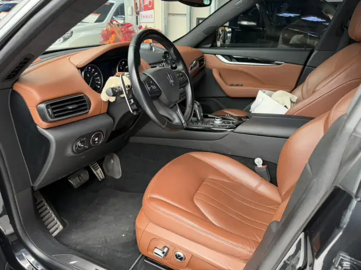 Levante 2021 Model 3.0T Standard Edition – фото 9
