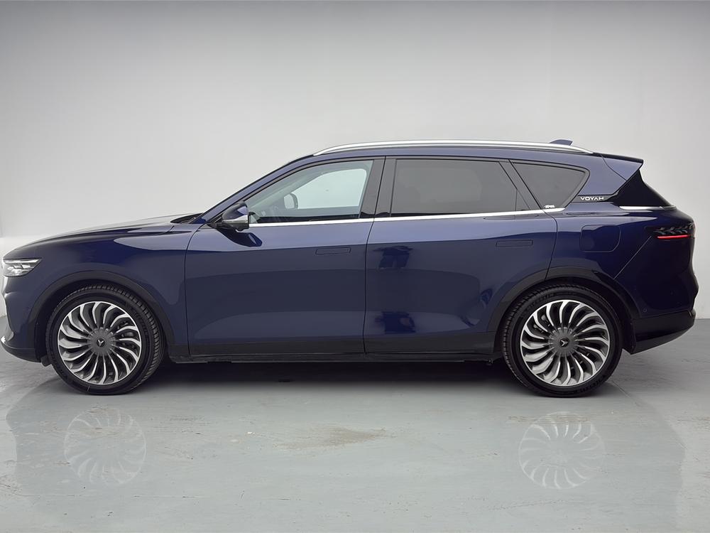 VOYAH FREE 2021 AWD Standard Extended-Range Exclusive Luxury Pack – фото 4
