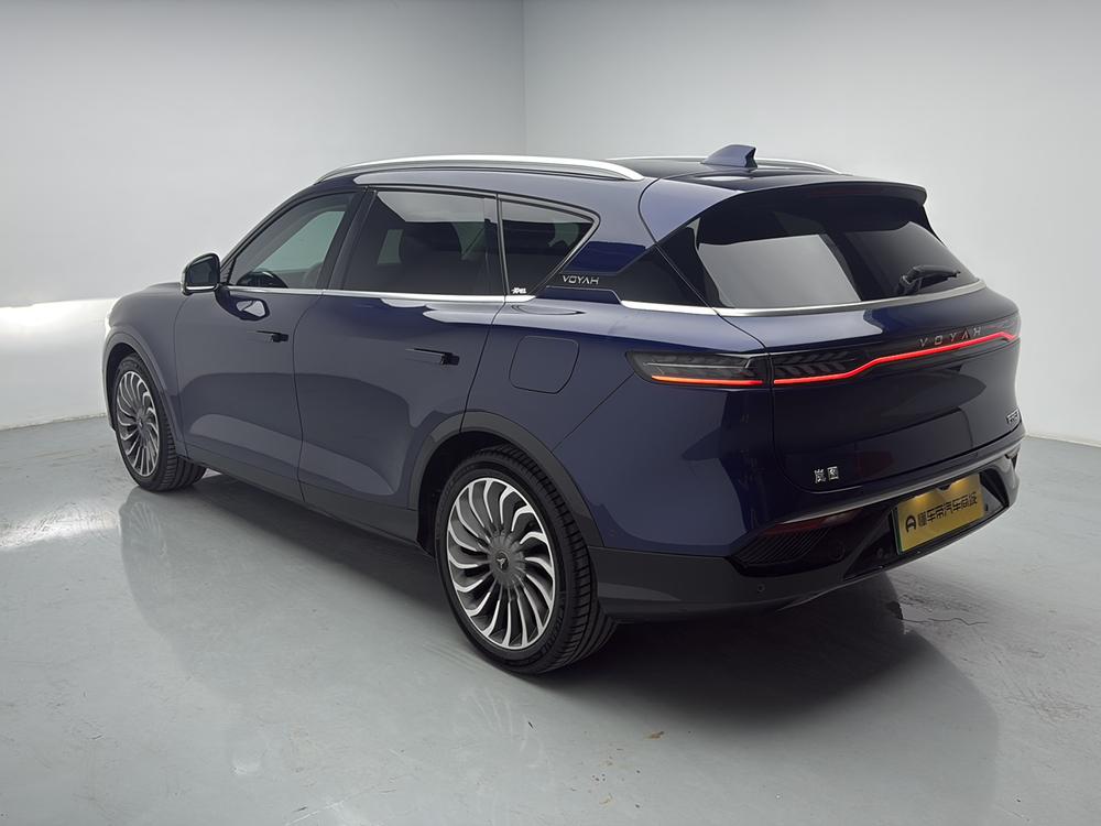 VOYAH FREE 2021 AWD Standard Extended-Range Exclusive Luxury Pack – фото 5