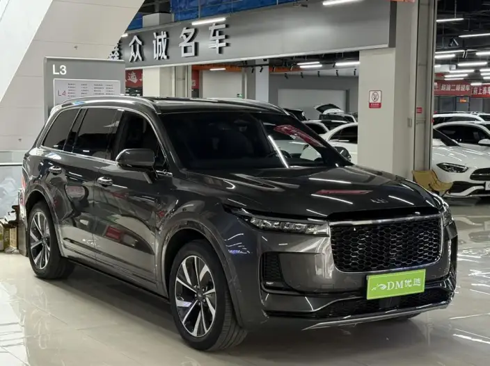 Li Auto ONE 2021 Model Extended Range 6 seat Edition – фото 3