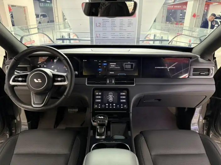 Li Auto ONE 2021 Model Extended Range 6 seat Edition – фото 7