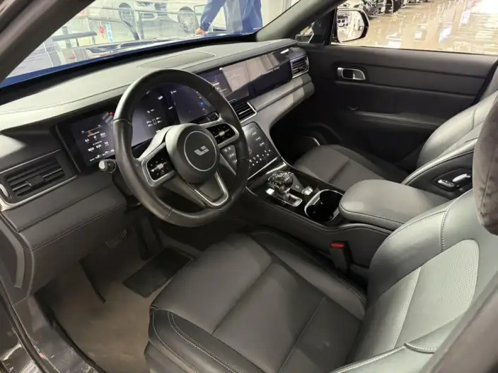 Li Auto ONE 2021 Model Extended Range 6 seat Edition – фото 9