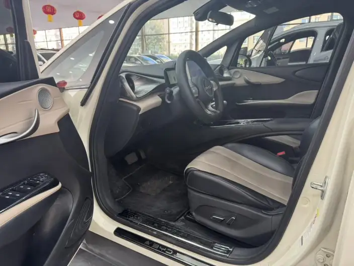 BYD Dolphin 2023 Model Fashion Edition – фото 8
