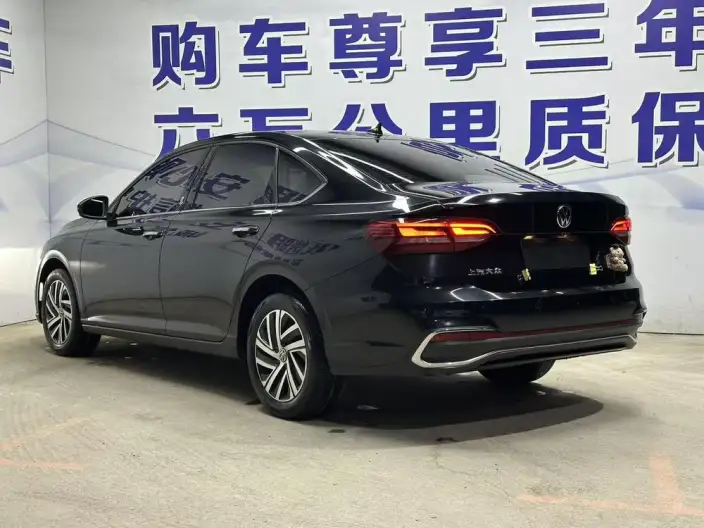 Volkswagen Lavida 2023 Model Facelift 1.5L Automatic Five million editions – фото 4