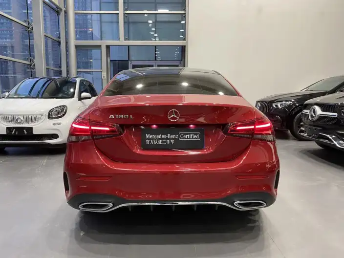 Mercedes-Benz A-class 2022 Model A 180 L – фото 5