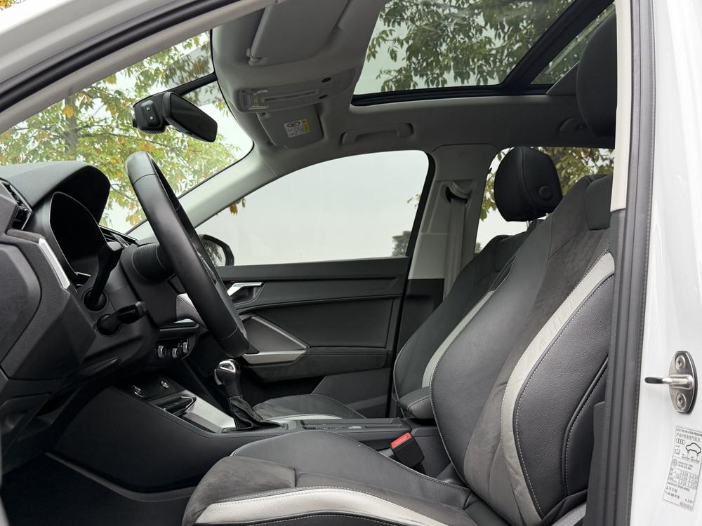 Audi Q3 2020 35 TFSI Advanced Sport – фото 17