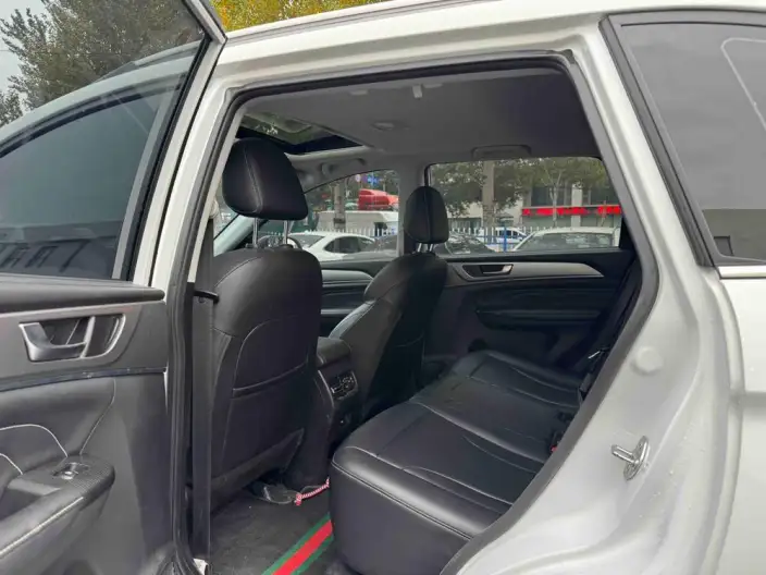 Haval M6 2021 Model PLUS 1.5T DCT Luxury Smart Connect Model – фото 9
