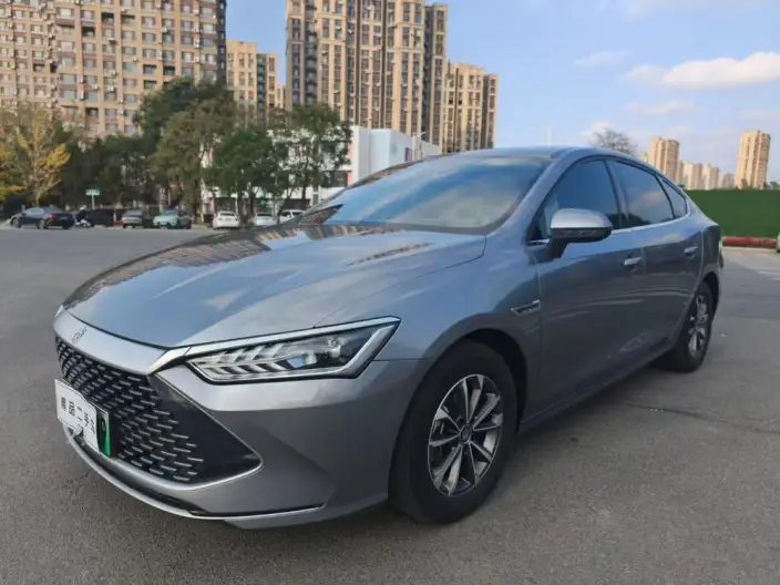 BYD Qin PLUS DM 2023 Model DM-i Champion Edition 55KM Leading Model – фото 1
