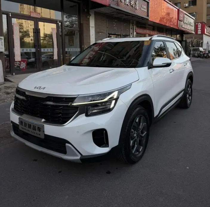 Kia Seltos 2023 Model 1.5L IVT Deluxe Edition – фото 1