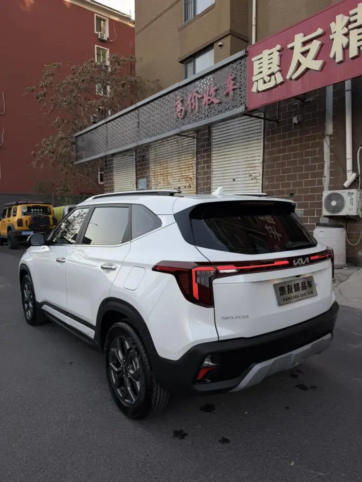 Kia Seltos 2023 Model 1.5L IVT Deluxe Edition – фото 4