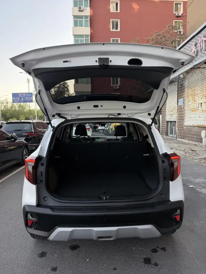 Kia Seltos 2023 Model 1.5L IVT Deluxe Edition – фото 8