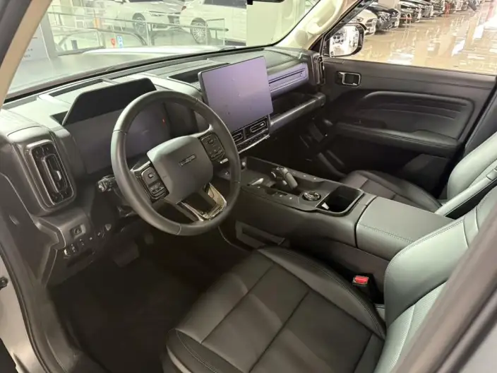 HAVAL Menglong PHEV 2024 Model 1.5T Hi4 102 Pro – фото 9