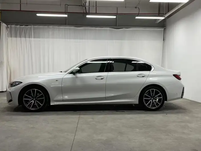 BMW 3 Series 2025 Model 325Li M Sports Set – фото 4
