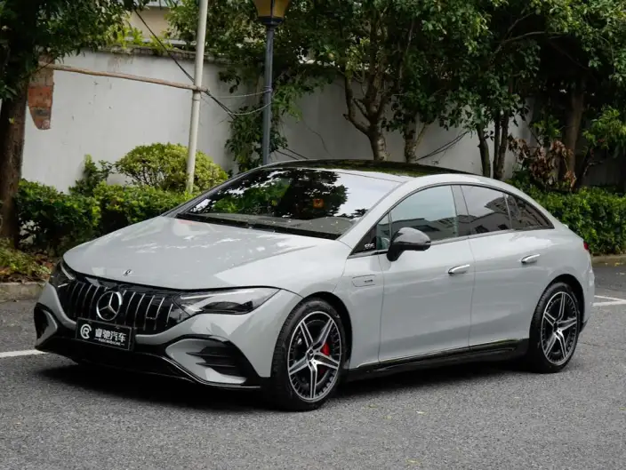 Mercedes-Benz EQE AMG 2023 Model EQE 53 4MATIC+ – фото 1