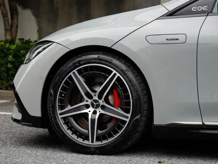 Mercedes-Benz EQE AMG 2023 Model EQE 53 4MATIC+ – фото 7