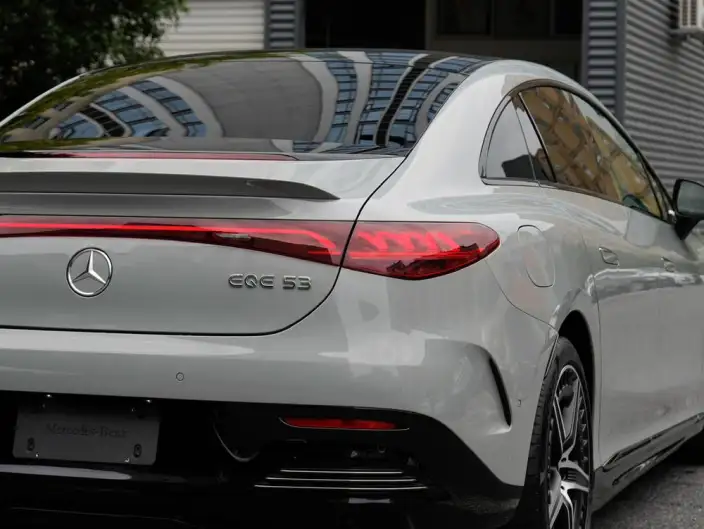 Mercedes-Benz EQE AMG 2023 Model EQE 53 4MATIC+ – фото 6