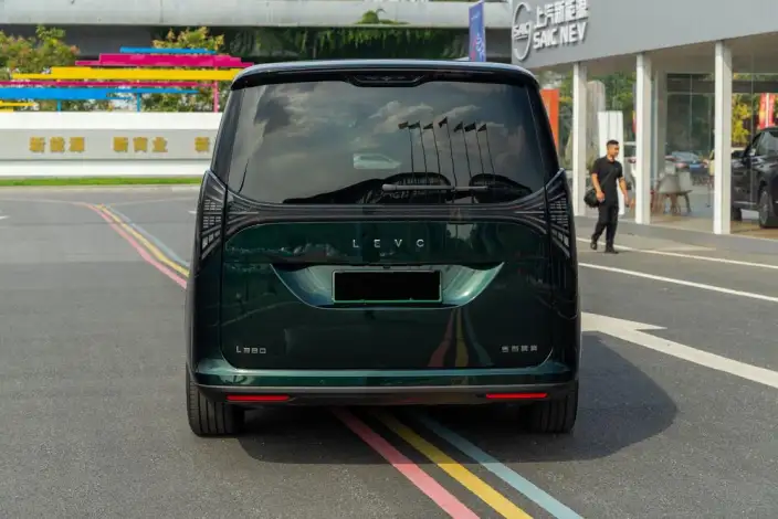 L EV C L380 2024 Model 140kWh 6 seat 4WD Ultra – фото 6