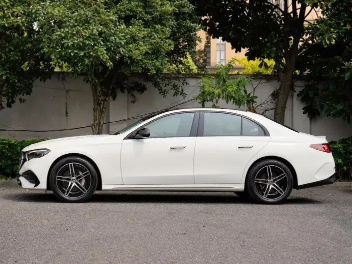 Mercedes-Benz E-Class Imported 2024 Model E 300 Fashion Model Sports Edition – фото 3