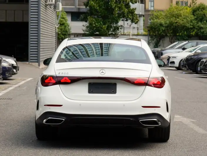 Mercedes-Benz E-Class Imported 2024 Model E 300 Fashion Model Sports Edition – фото 4