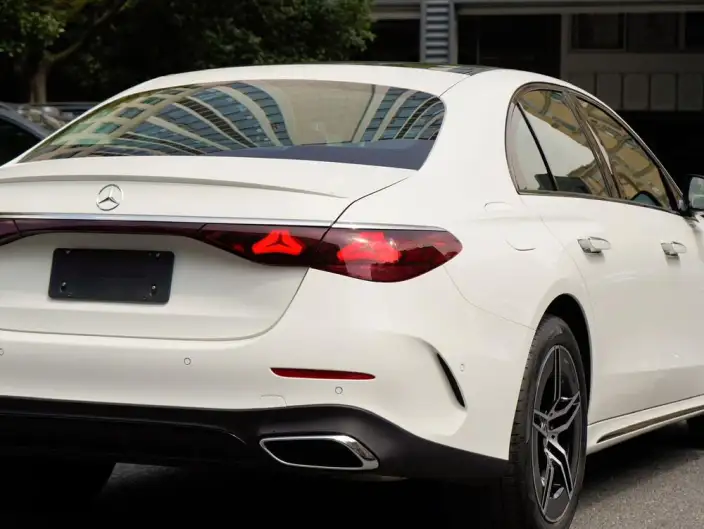 Mercedes-Benz E-Class Imported 2024 Model E 300 Fashion Model Sports Edition – фото 6