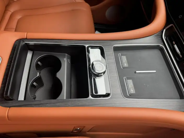 Aito M9 2024 Model Extended Range Ultra VI seat Edition – фото 10