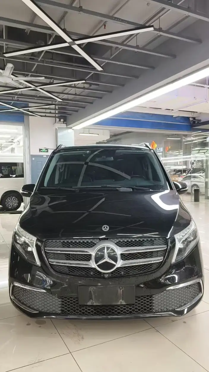 Mercedes-Benz V-Class 2022 Model V 260 Premium Edition – фото 2