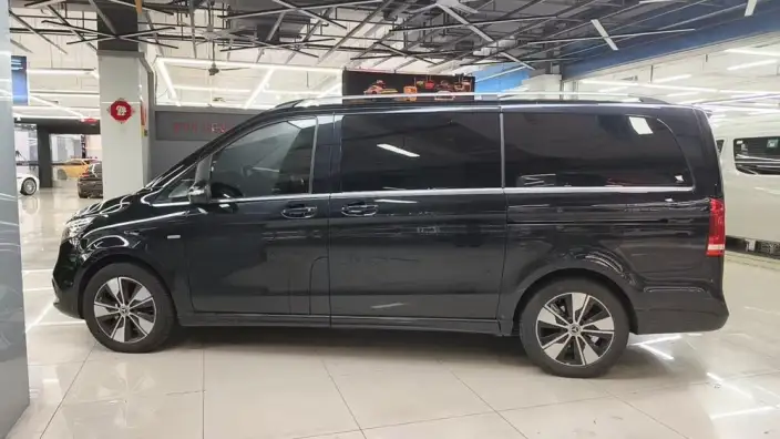 Mercedes-Benz V-Class 2022 Model V 260 Premium Edition – фото 4