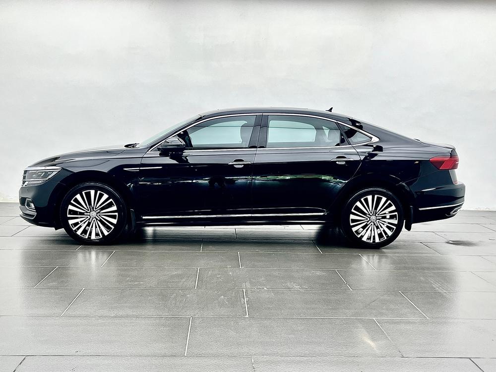 Volkswagen Passat Модель 2019 года 330TSI Deluxe Edition Country VI – фото 4