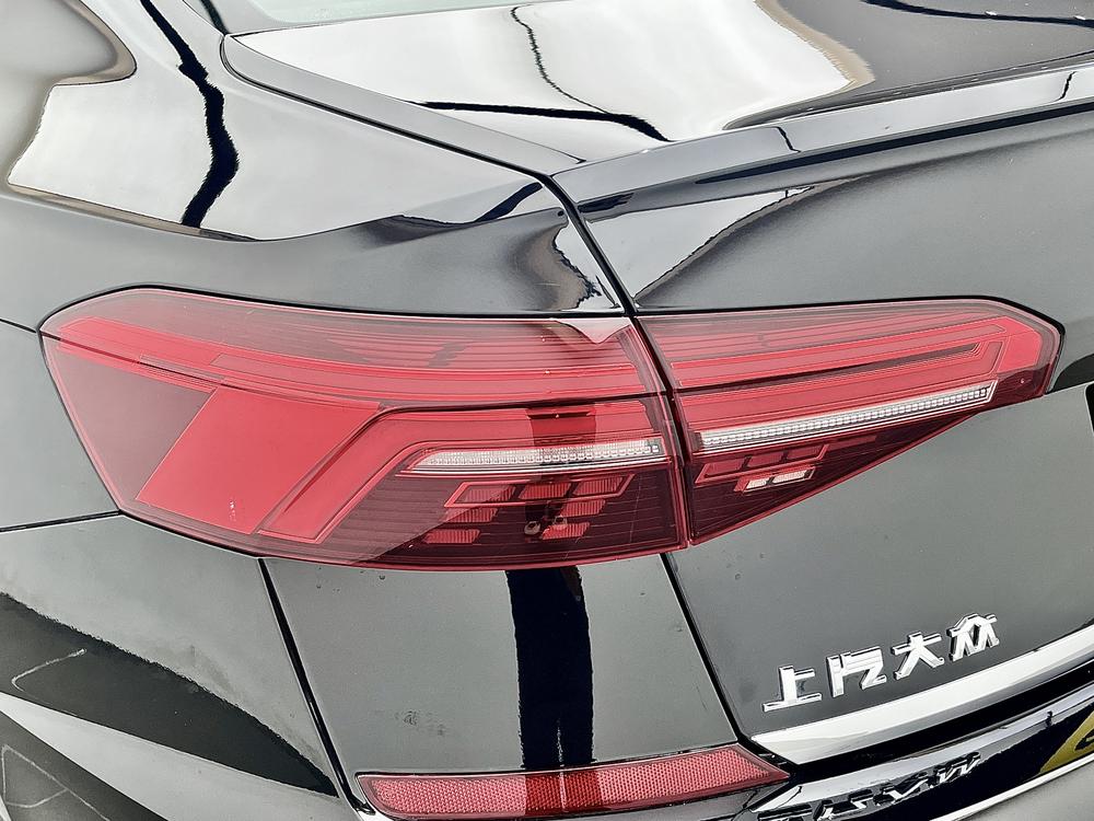 Volkswagen Passat Модель 2019 года 330TSI Deluxe Edition Country VI – фото 13