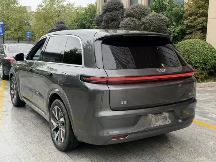 Li Auto L8 2023 Model Pro Edition