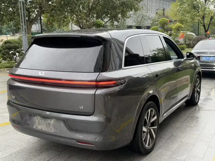 Li Auto L8 2023 Model Pro Edition