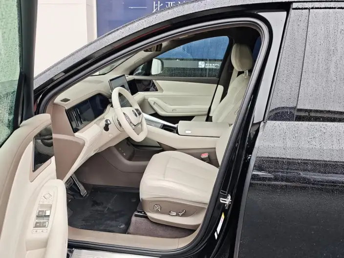 Denza N8L DM 2025 Model Flagship Model – фото 9