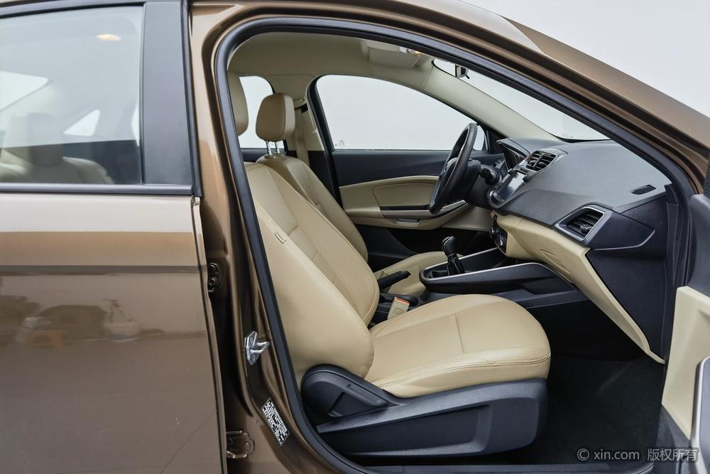 Ford Escort 2017 модификация 1.5L Manual Comfort – фото 19