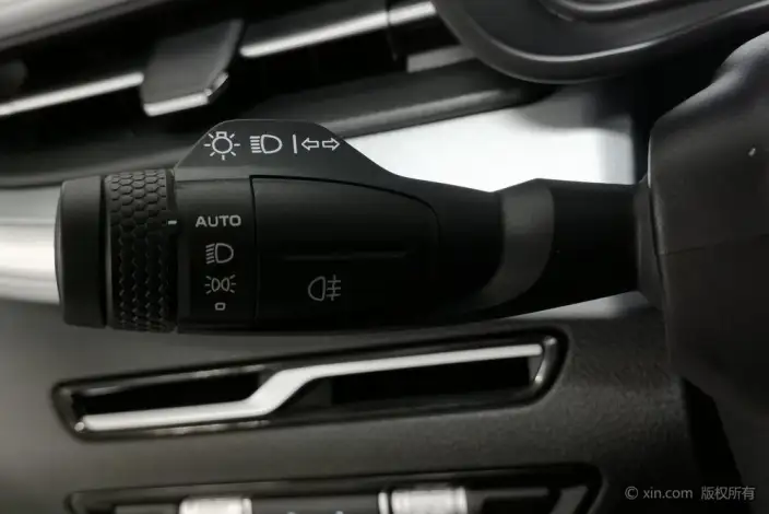 Geely Jiaji 2023 Model Geely Jiaji L 1.5TD DCT Luxury Model – фото 9