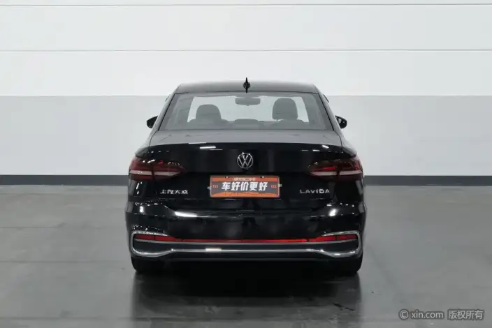 Volkswagen Lavida 2023 Model Facelift 1.5L Automatic Five million editions – фото 3