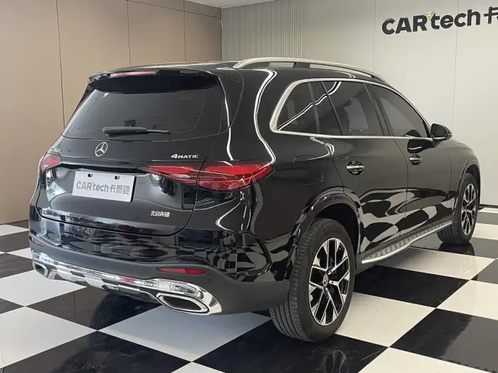Mercedes-Benz GLC 2023 Model GLC 260 L 4MATIC Luxury Model 7 seat – фото 6