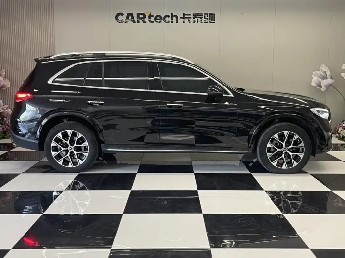 Mercedes-Benz GLC 2023 Model GLC 260 L 4MATIC Luxury Model 7 seat – фото 7