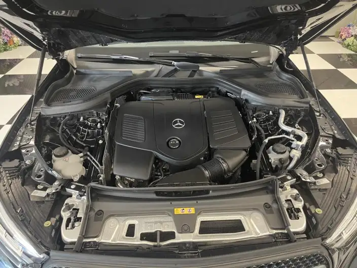 Mercedes-Benz GLC 2023 Model GLC 260 L 4MATIC Luxury Model 7 seat – фото 9