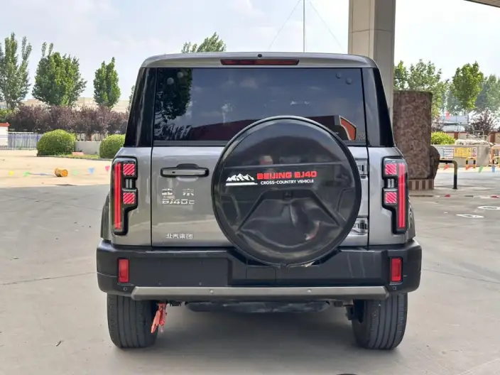 BAIC BJ40 2024 Model City Hunter Edition 2.0T Automatic 4WD Pioneer Model – фото 5