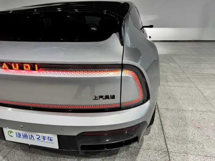 AUDI E5 Sportback 2026 Model Flagship quattro Model – фото 8