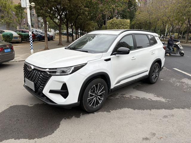 Chery Tiggo 8 PRO 2022 290T 2WD Deep Space 5-Seater