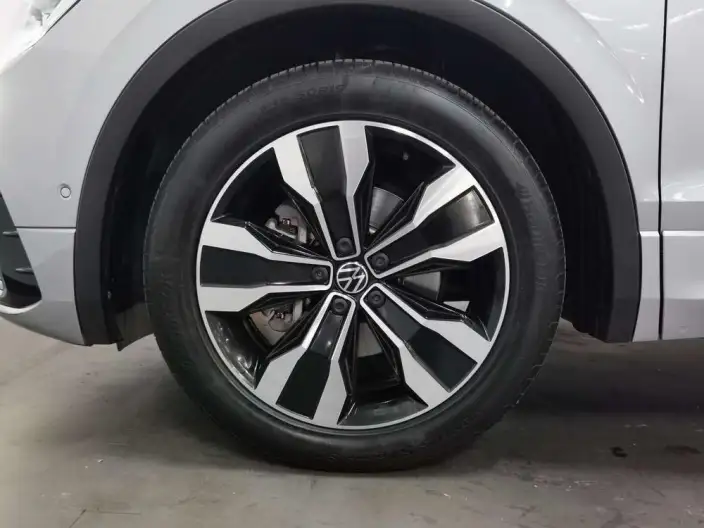 Volkswagen Tiguan L 2023 Model 330TSI 2WD R-Line Enjoy the version more – фото 8