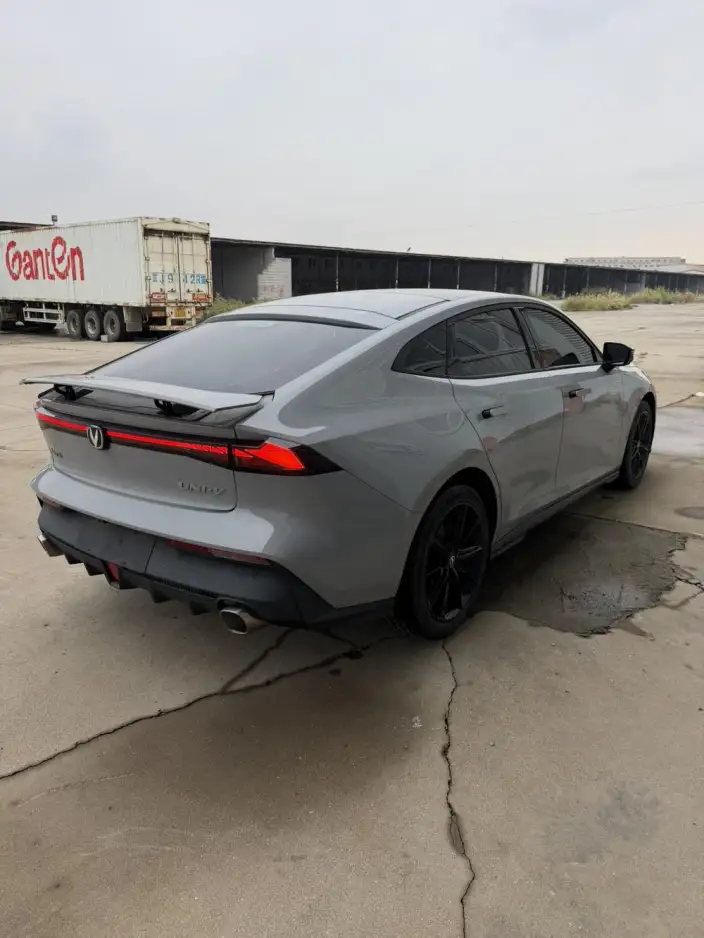 Changan UNI-V 2023 Model 1.5T Noble Model – фото 6