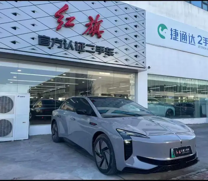 HONGQI EH7 2024 Model 640 Pro+ 4WD Edition – фото 10
