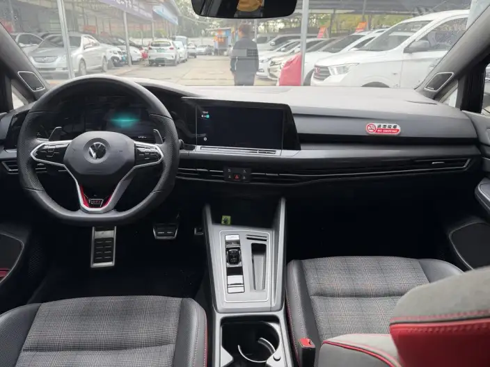Volkswagen Golf GTI 2021 Model 380TSI DSG GTI – фото 7