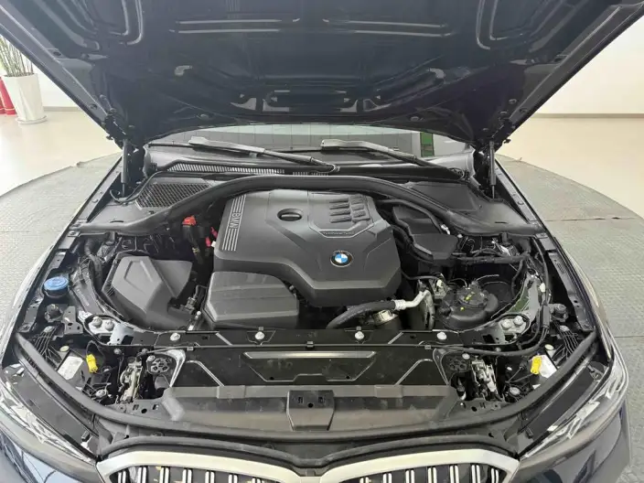 BMW 3 Series 2023 Model 320Li M Sports Set – фото 7