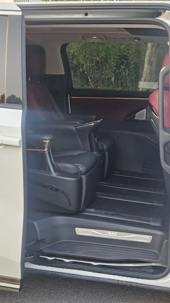GAC Trumpchi E9 PHEV 2023 Model 2.0TM MAX