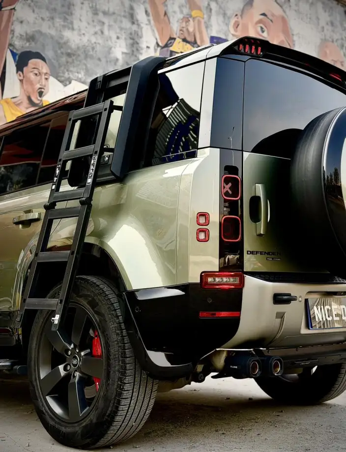 Land Rover Defender 2024 Model 110 3.0T P400 X-Dynamic HSE – фото 6