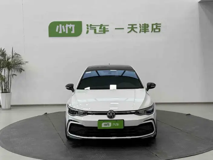 Volkswagen Golf 2023 Model 280TSI DSG R-Line – фото 2