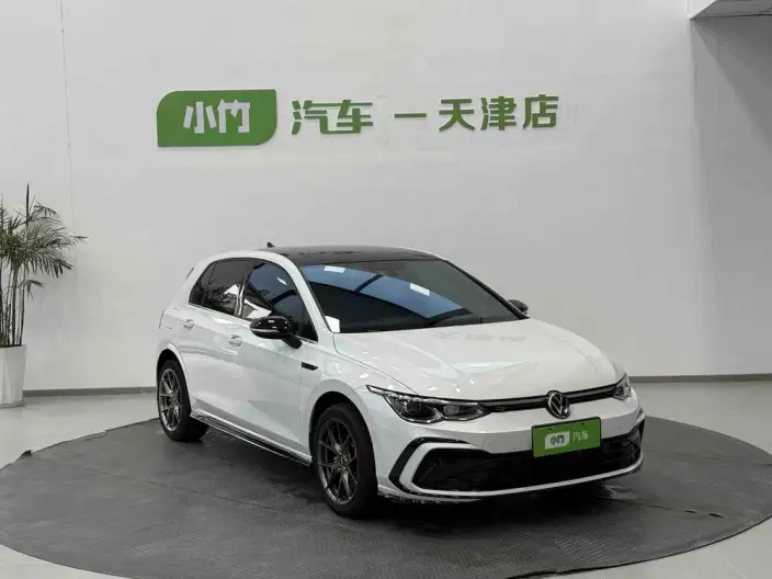 Volkswagen Golf 2023 Model 280TSI DSG R-Line – фото 3